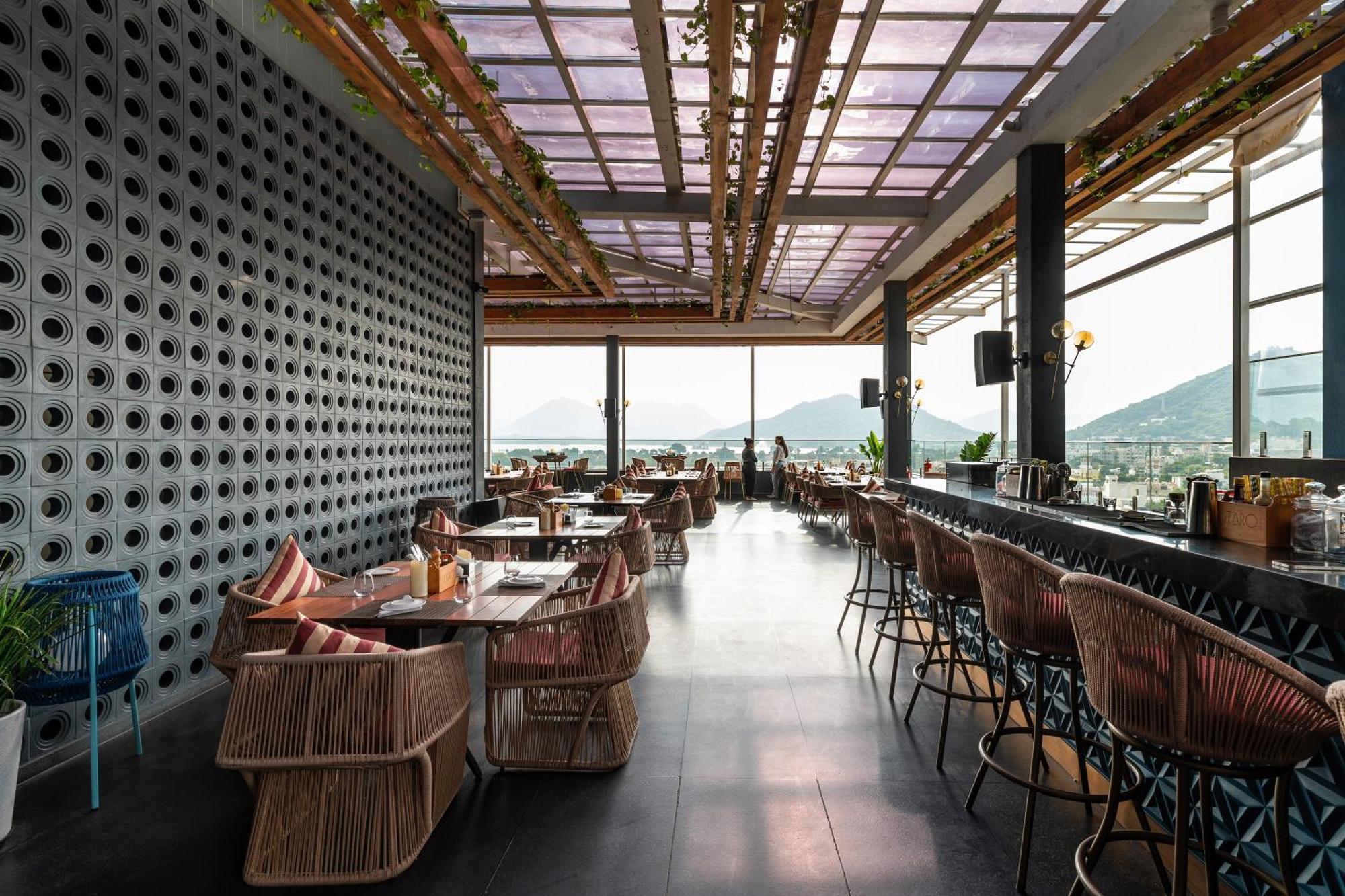Parallel Hotel Udaipur, A Member Of Radisson Individuals Экстерьер фото