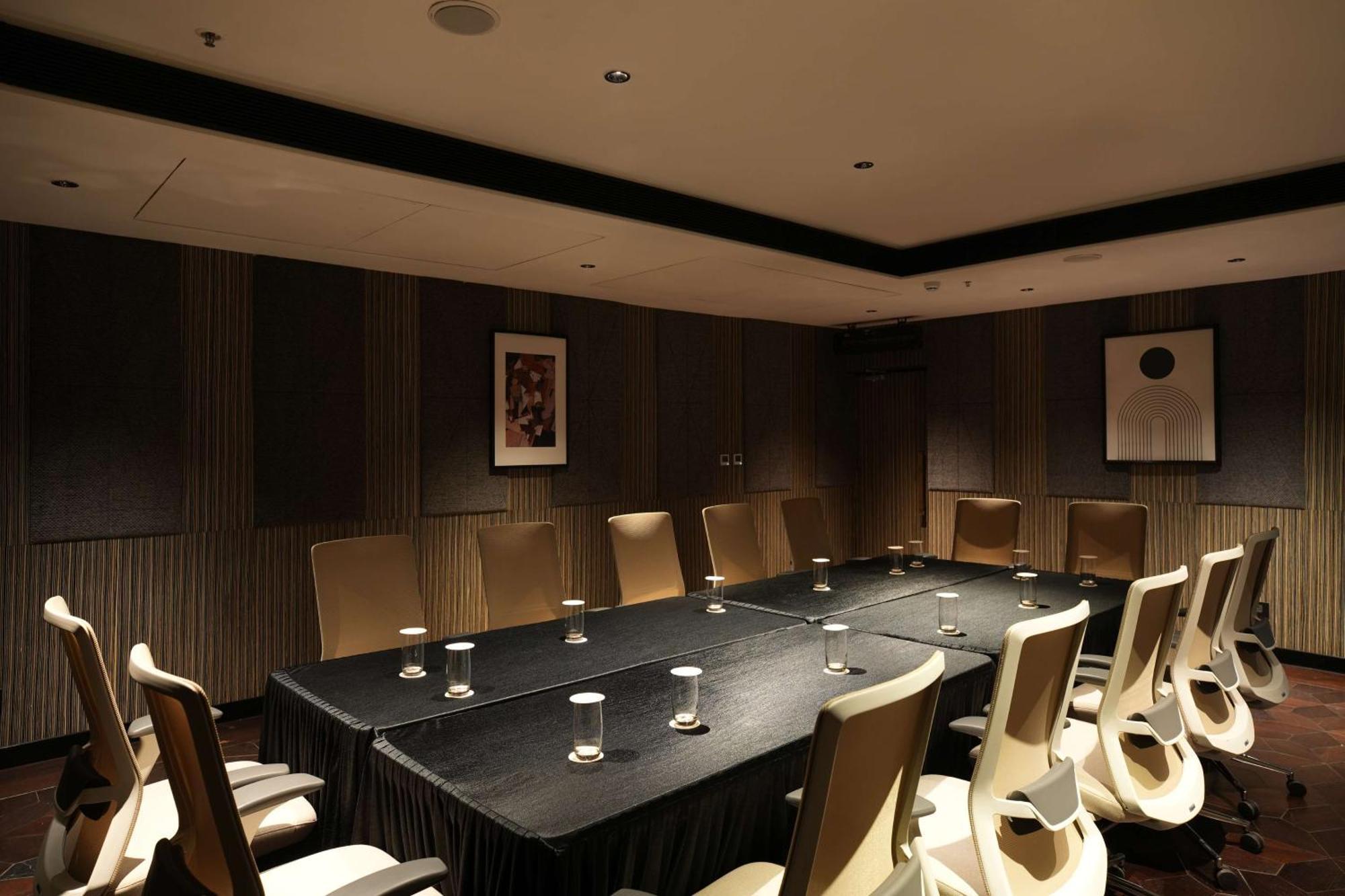 Parallel Hotel Udaipur, A Member Of Radisson Individuals Экстерьер фото