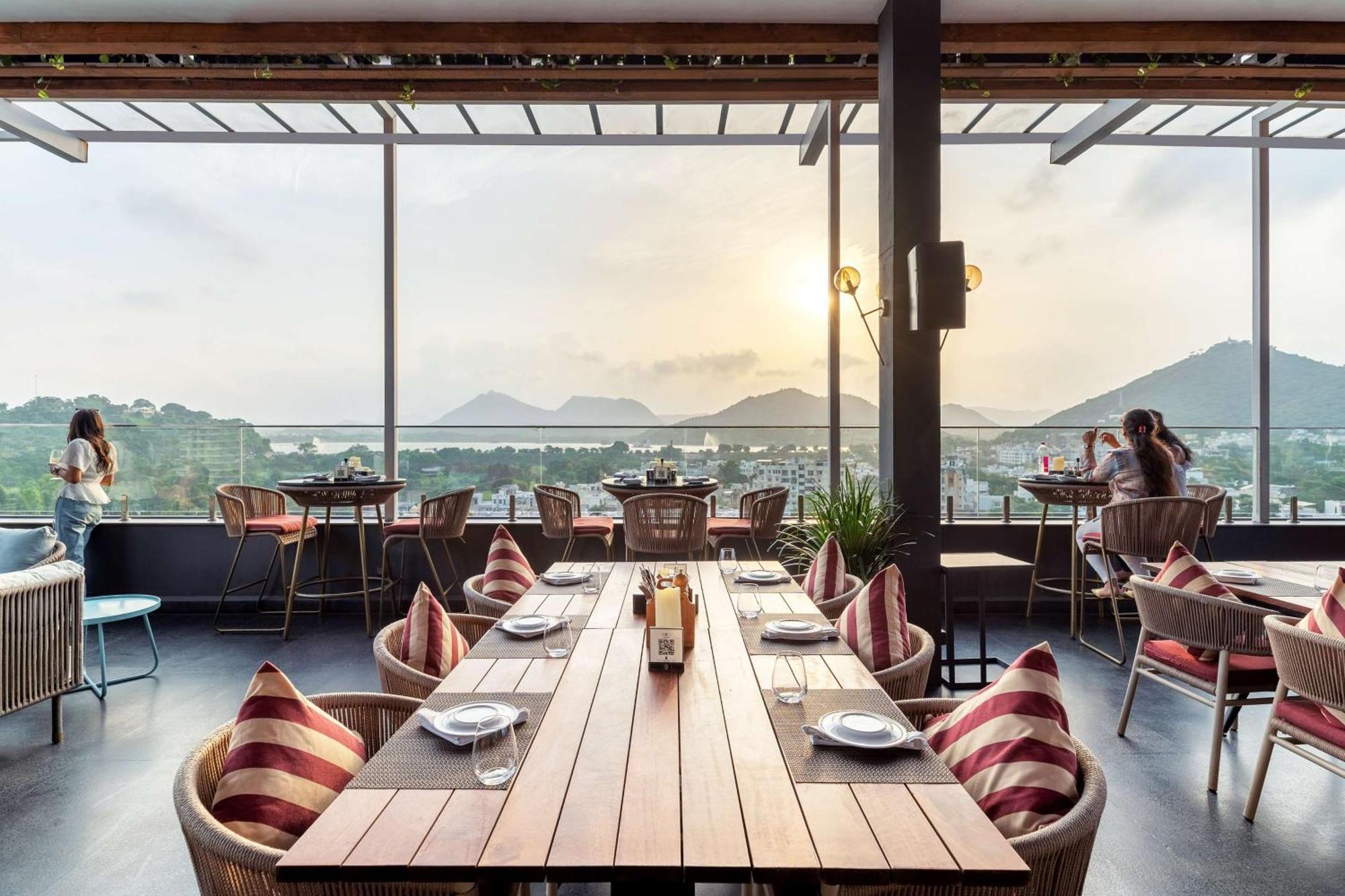 Parallel Hotel Udaipur, A Member Of Radisson Individuals Экстерьер фото